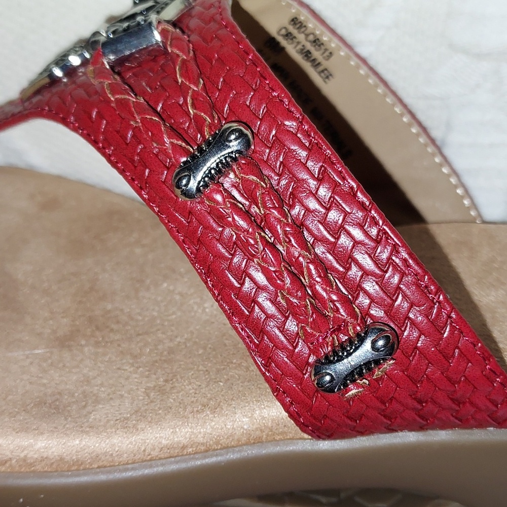 NWOT Cliffs By White Moutain Sandals - Picture 8 of 11